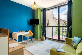 Artistic Green Apt in Historical Center